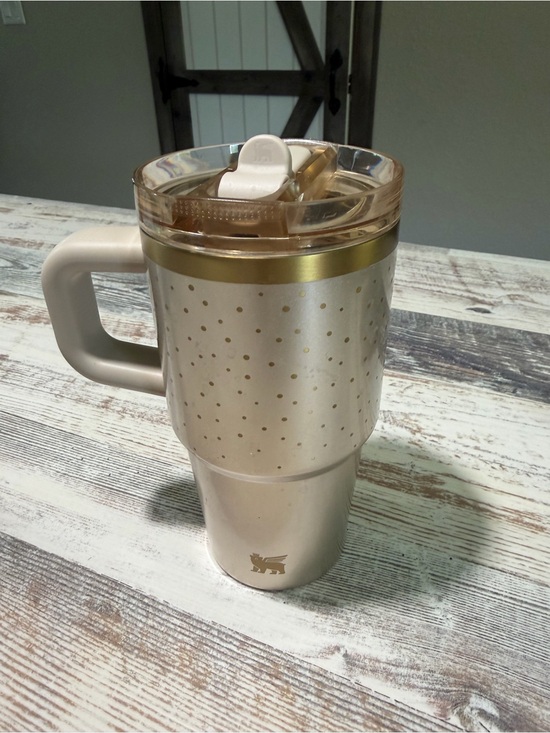 Stanley Other - Stanley Insulated Travel Mug with Handle - Gold Accent